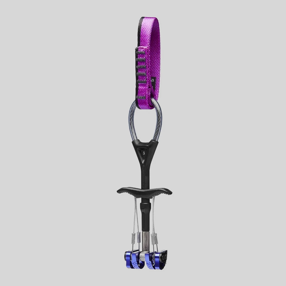 Herramienta: Black Diamond Camalot C4 friend 0.5