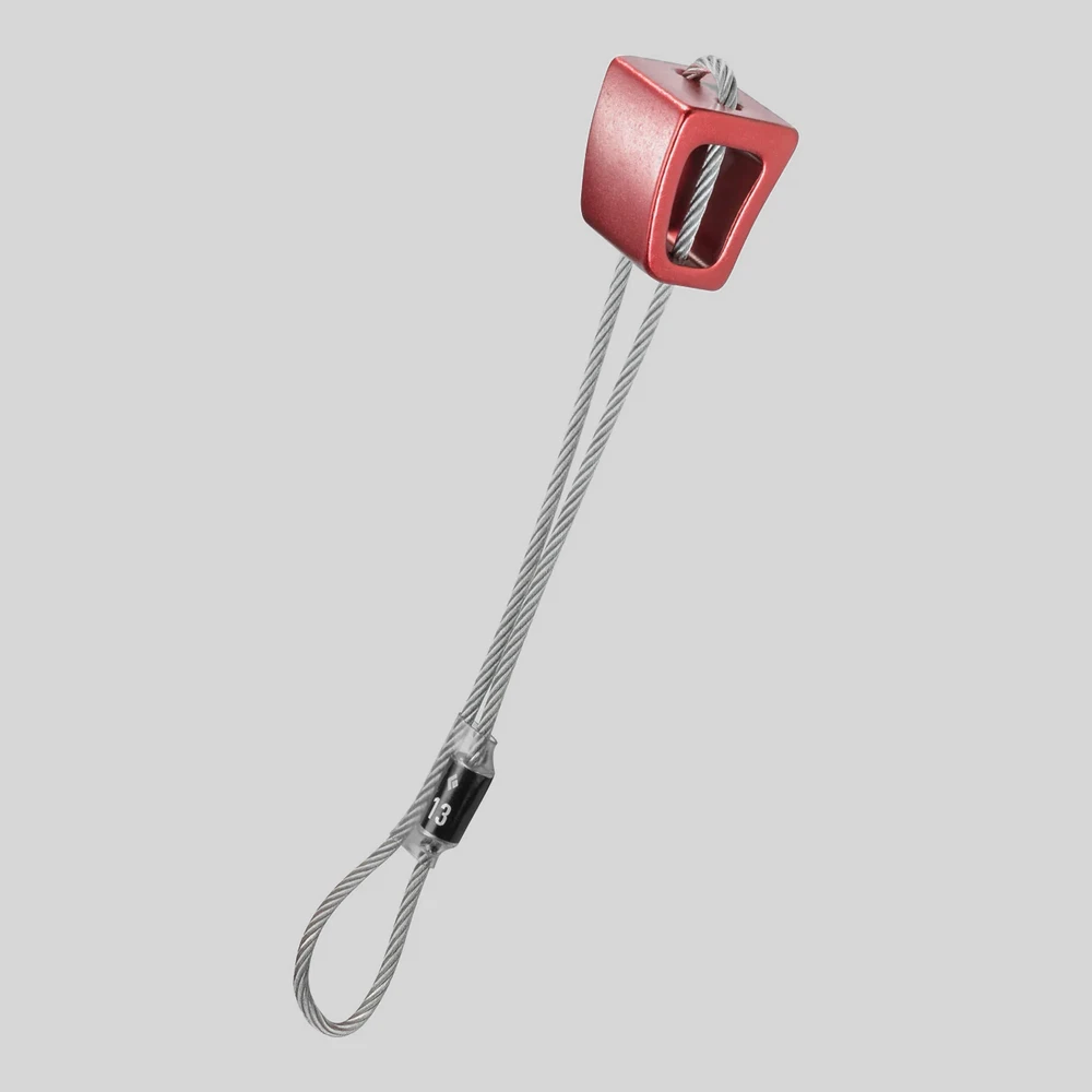 Herramienta: Black Diamond Stopper 13 tuerca