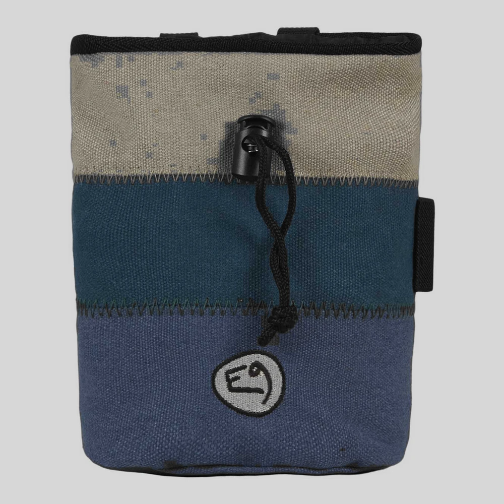 Magnesio y bolsas: E9 Enove Rapa