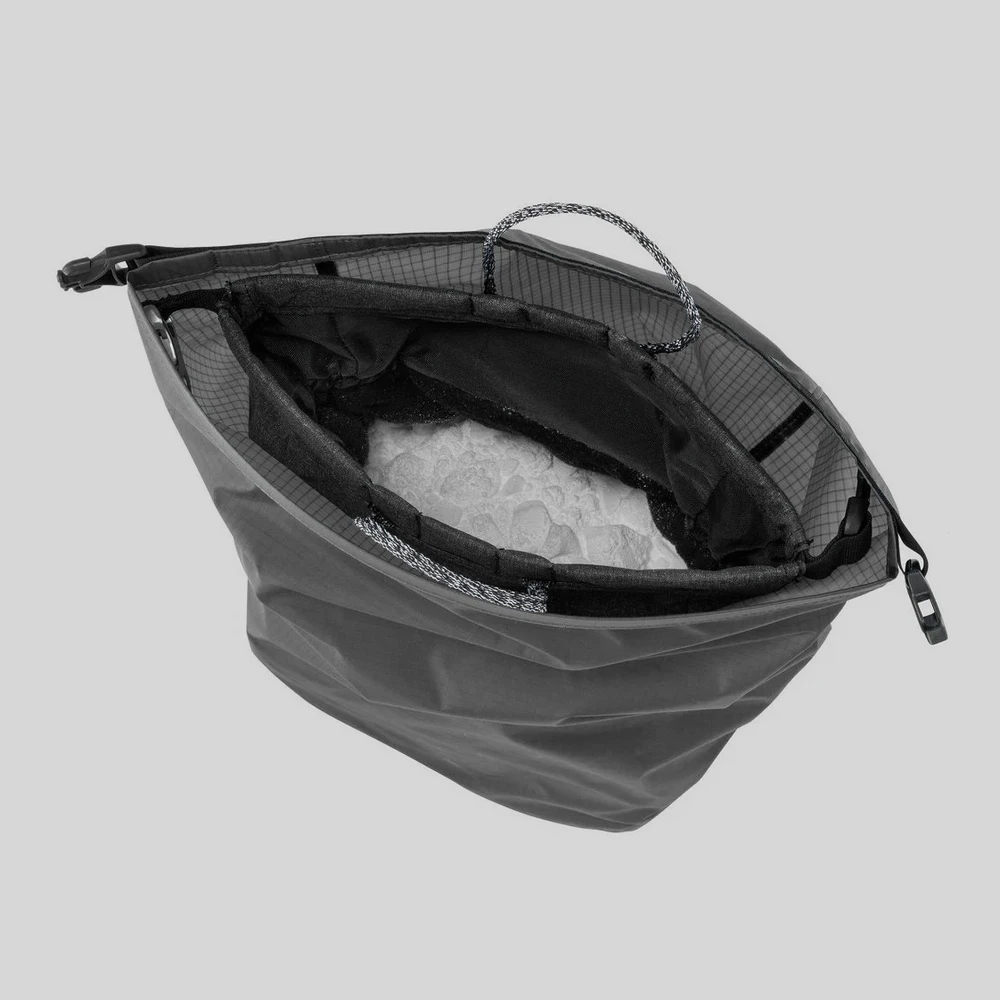 Magnesio y bolsas: Petzl Sakover funda
